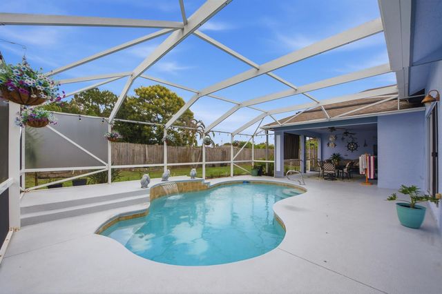 779 SW HILLSBORO Circle, Port St. Lucie, FL 34953