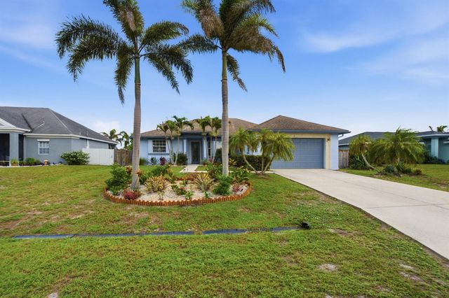 779 SW HILLSBORO Circle, Port St. Lucie, FL 34953