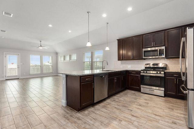 232 Gaida LOOP, Georgetown, TX 78628