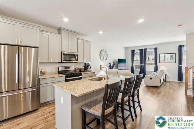 7626 Clayton Avenue, Upper Saucon Twp, PA 18036