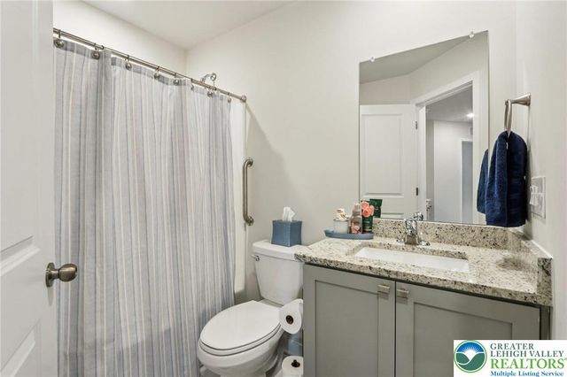 7626 Clayton Avenue, Upper Saucon Twp, PA 18036