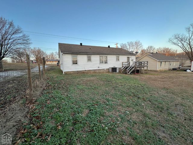 2712 Fairview Road, Paragould, AR 72450