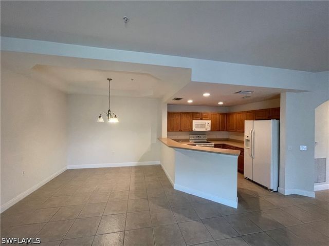 2909 Tuscan DR 202, Cape Coral, FL 33909