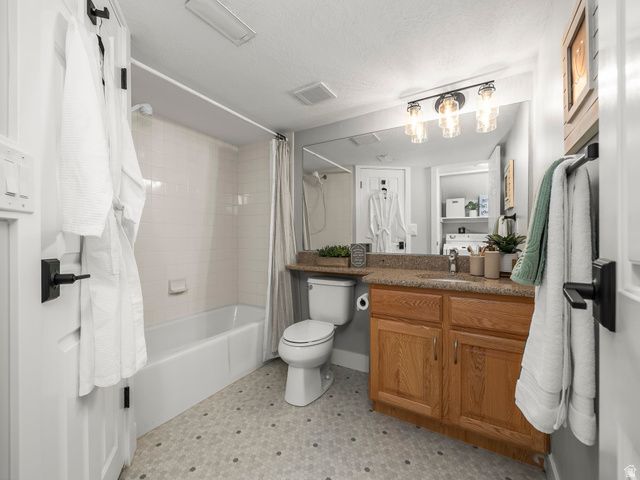 588 E BRIARSPRINGS CIR, Midvale, UT 84047