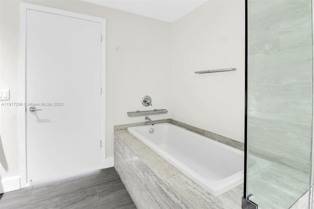 2900 NE 7th Ave 1807, Miami, FL 33137