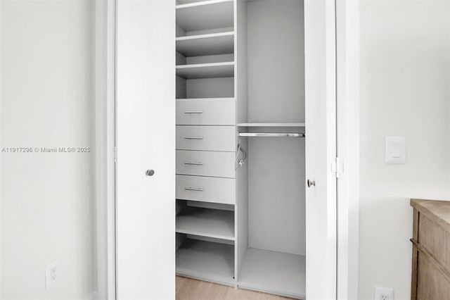 2900 NE 7th Ave 1807, Miami, FL 33137