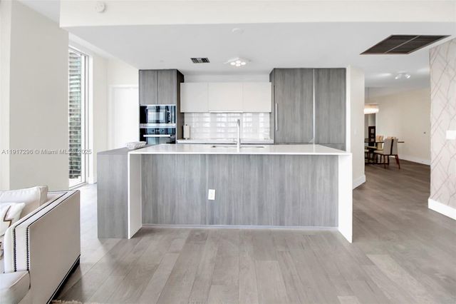 2900 NE 7th Ave 1807, Miami, FL 33137