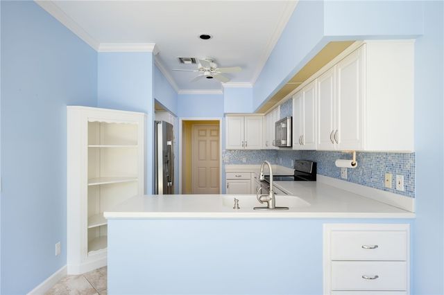 1911 Mooringline Drive D, Vero Beach, FL 32963