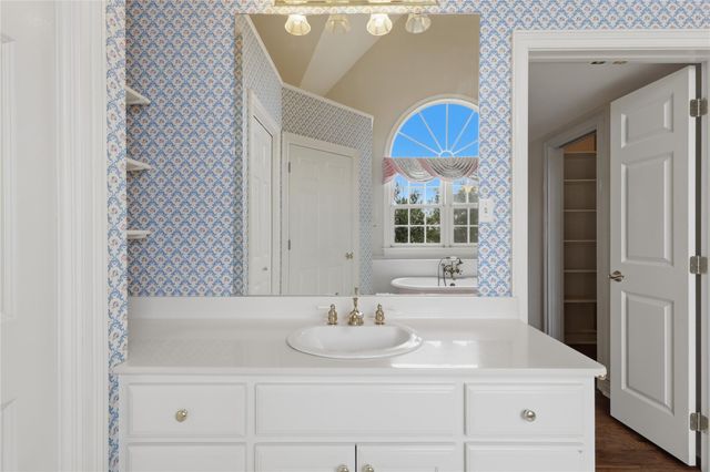13350 Hopes Creek Road, College Station, TX 77845