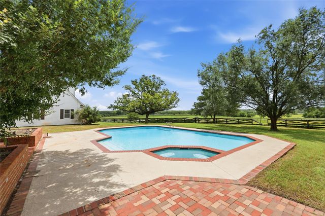 13350 Hopes Creek Road, College Station, TX 77845