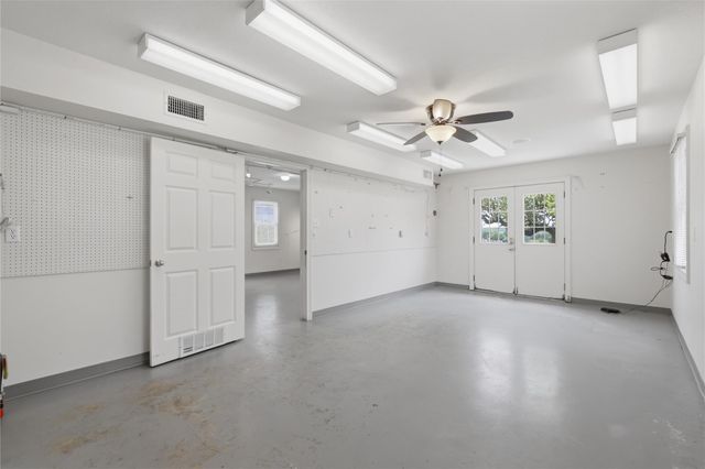 13350 Hopes Creek Road, College Station, TX 77845