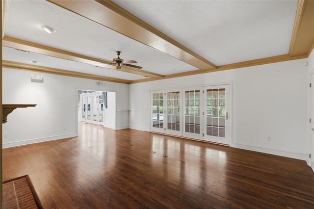 13350 Hopes Creek Road, College Station, TX 77845