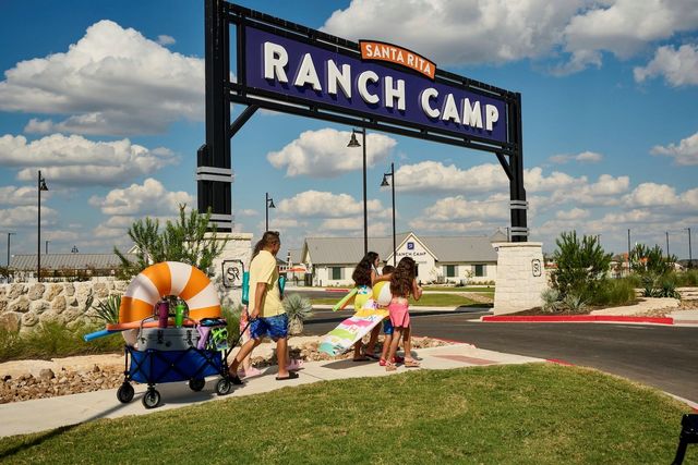 232 Medallion ST, Liberty Hill, TX 78642