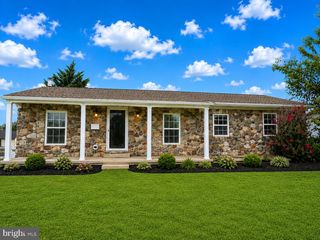 226 ELWYN AVE, Sinking Spring, PA 19608