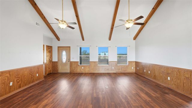 4355 SE River RD, Martindale, TX 78655