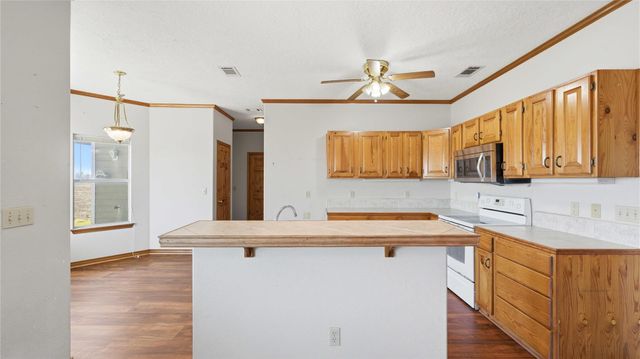 4355 SE River RD, Martindale, TX 78655