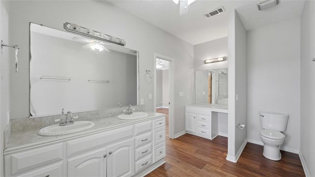 4355 SE River RD, Martindale, TX 78655