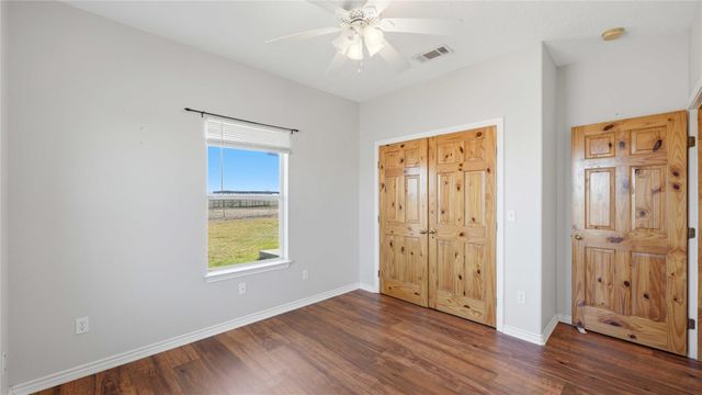 4355 SE River RD, Martindale, TX 78655