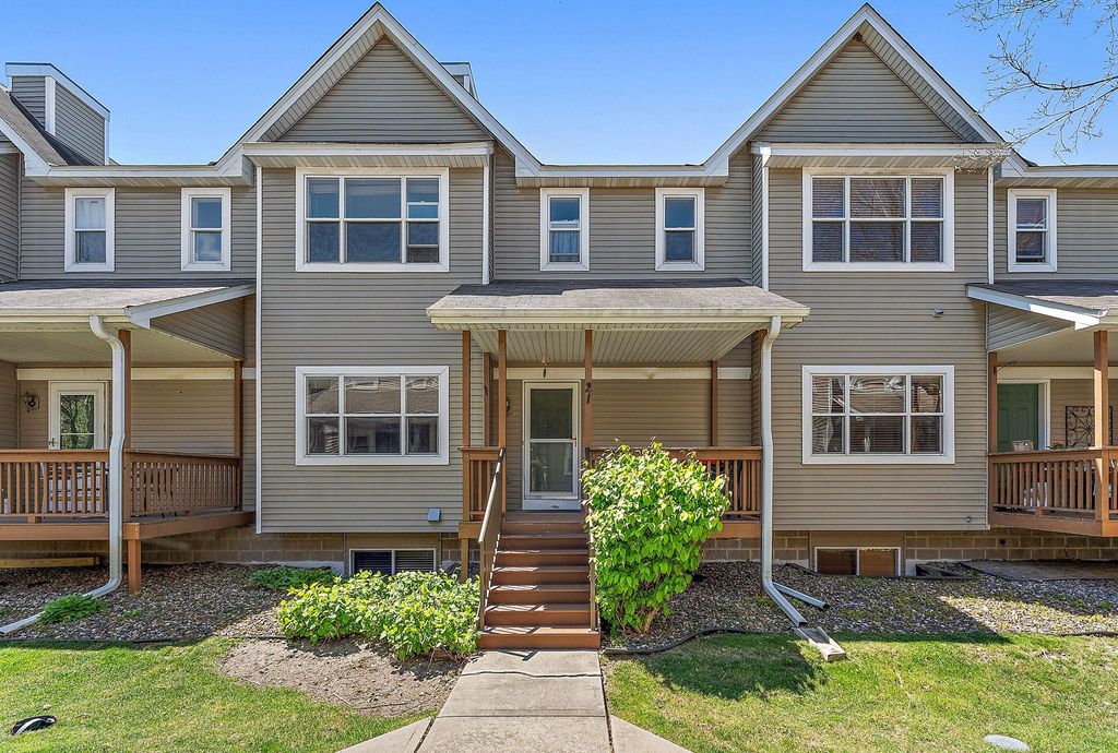 21 River Bend Place, Chaska, MN 55318 — photo 2