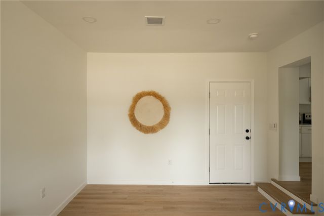 14 Beauregard Ave, Highland Springs, VA 23075