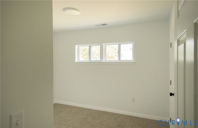 14 Beauregard Ave, Highland Springs, VA 23075