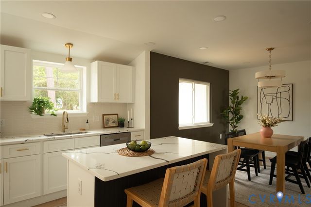 14 Beauregard Ave, Highland Springs, VA 23075