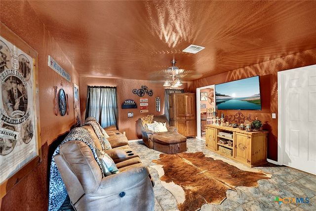 10470 Fm 539, Sutherland Springs, TX 78161