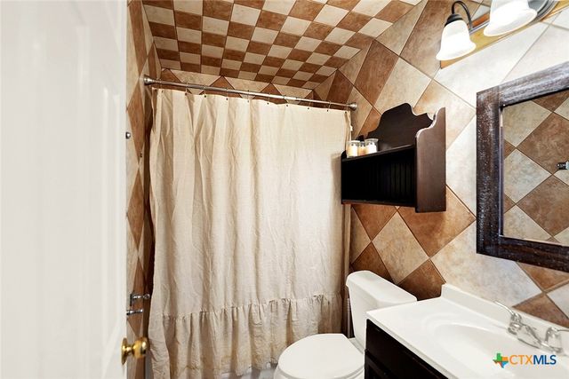 10470 Fm 539, Sutherland Springs, TX 78161