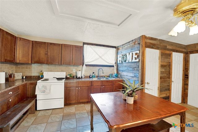 10470 Fm 539, Sutherland Springs, TX 78161