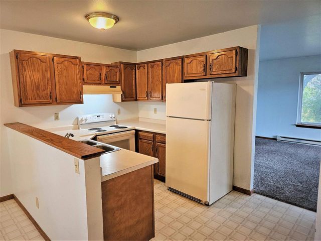 336 WINTERGREEN DRIVE, Omro, WI 54963