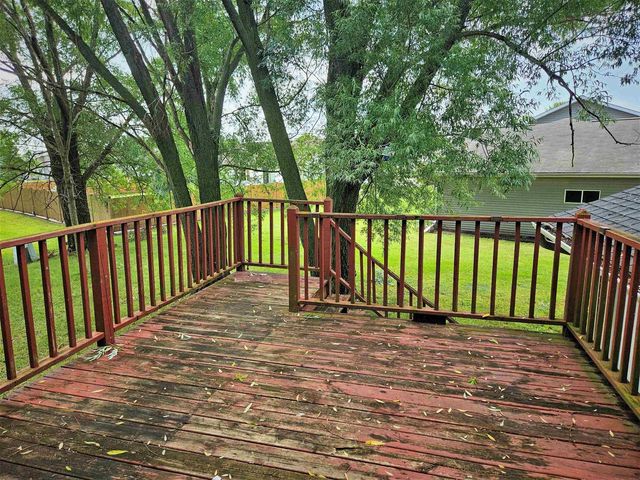 336 WINTERGREEN DRIVE, Omro, WI 54963