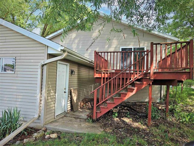 336 WINTERGREEN DRIVE, Omro, WI 54963
