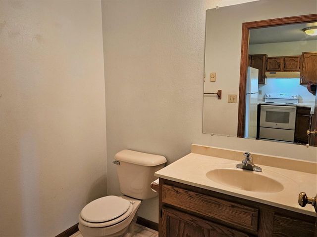 336 WINTERGREEN DRIVE, Omro, WI 54963