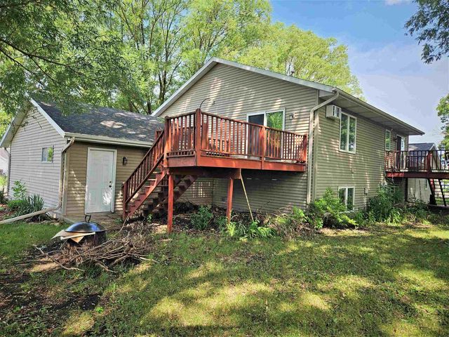 336 WINTERGREEN DRIVE, Omro, WI 54963
