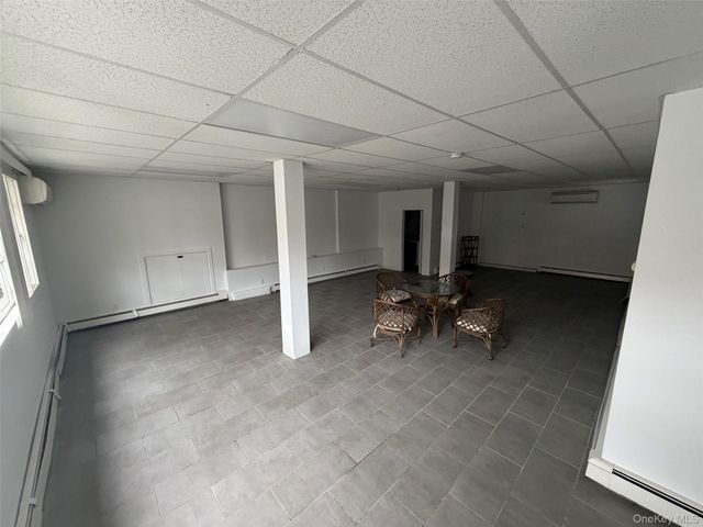 20 Bryant Avenue, Roslyn, NY 11576
