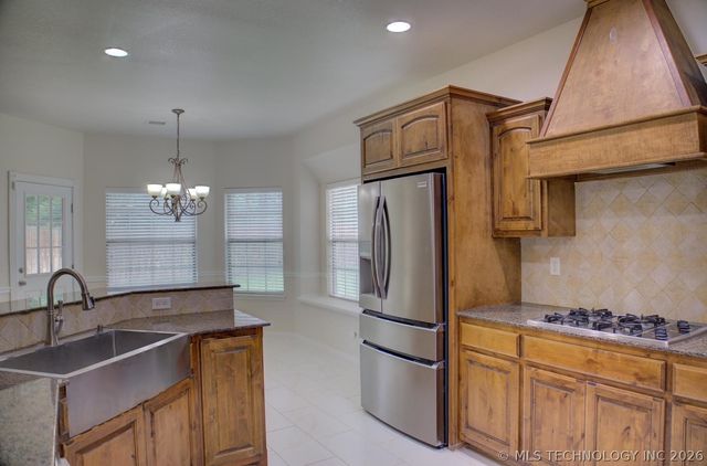 9277 E 119th Place S, Bixby, OK 74008