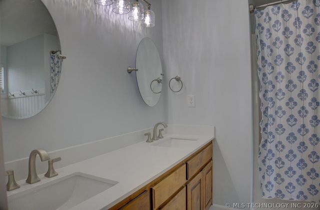 9277 E 119th Place S, Bixby, OK 74008