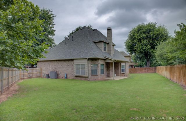 9277 E 119th Place S, Bixby, OK 74008