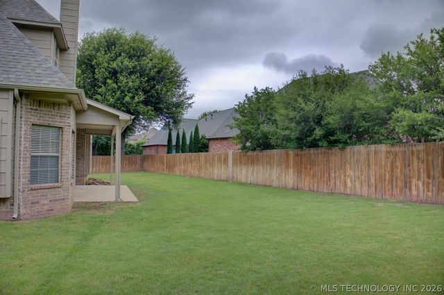 9277 E 119th Place S, Bixby, OK 74008