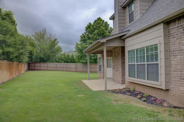 9277 E 119th Place S, Bixby, OK 74008
