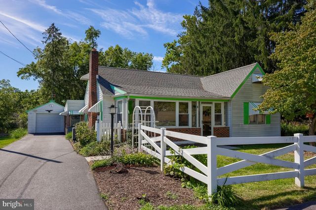 7 PINE ST, Dillsburg, PA 17019
