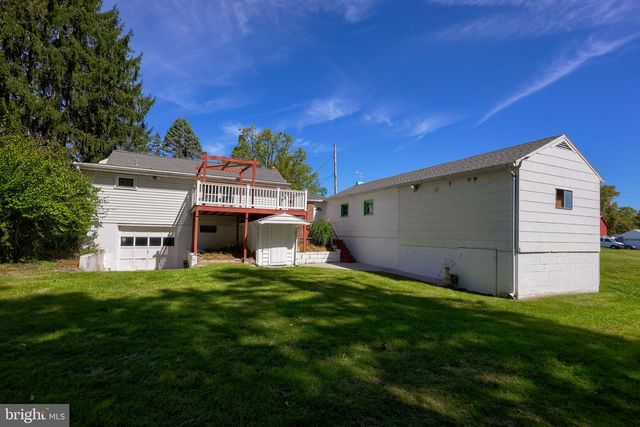 7 PINE ST, Dillsburg, PA 17019