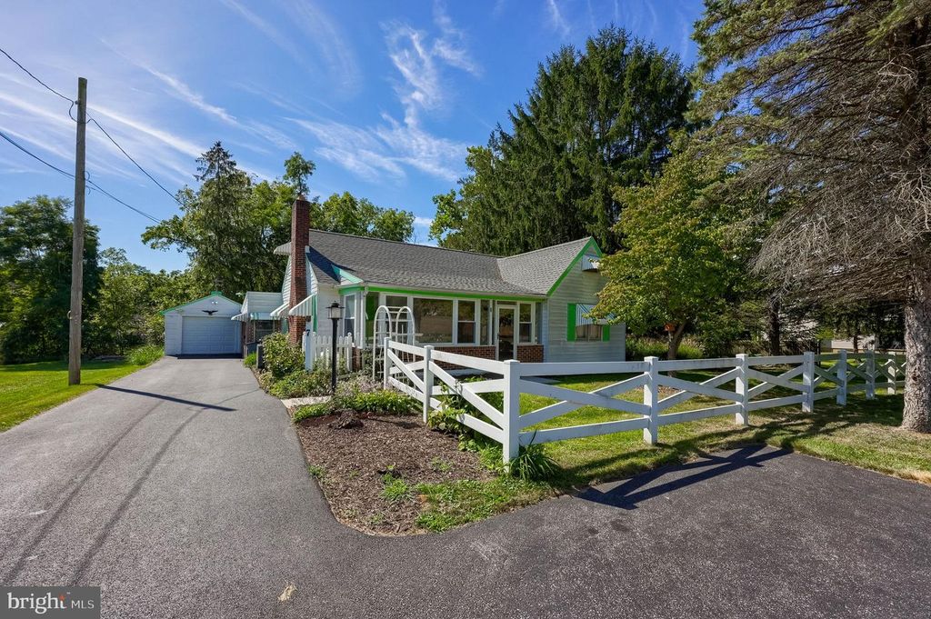 7 PINE ST, Dillsburg, PA 17019