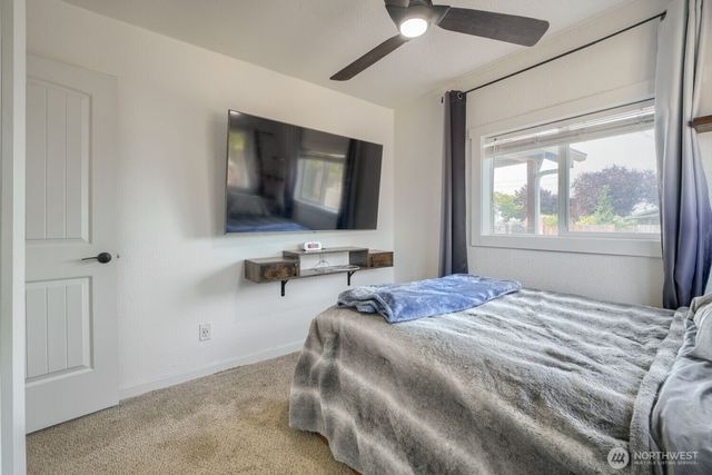 7047 S Warner Street, Tacoma, WA 98409