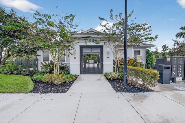 4645 Meyerson Place, Lake Worth, FL 33463