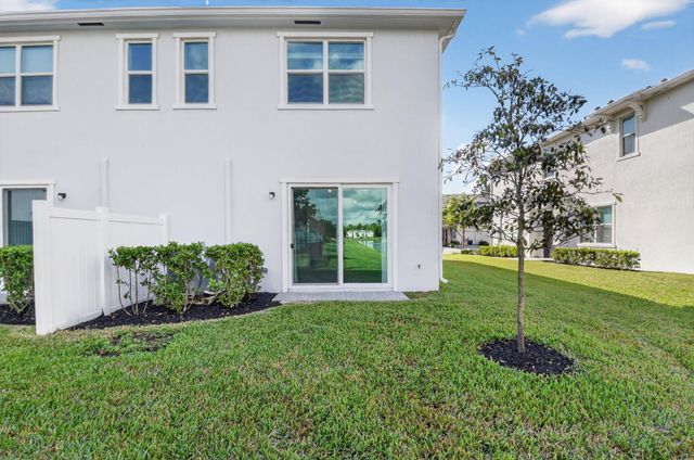 4645 Meyerson Place, Lake Worth, FL 33463