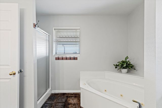 11975 Massey Road, Pilot Point, TX 76258