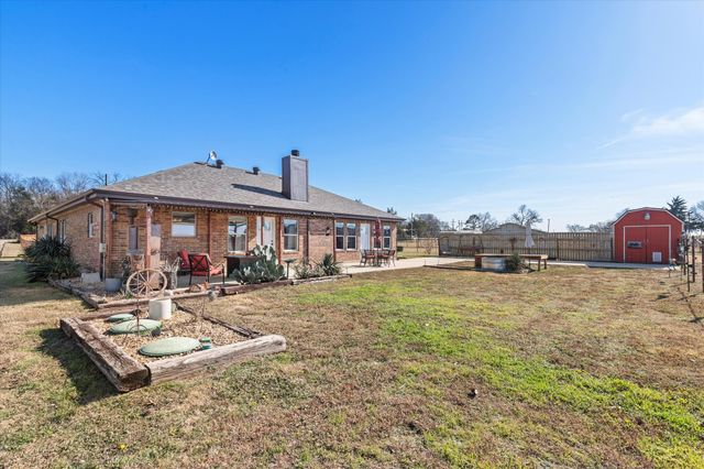 11975 Massey Road, Pilot Point, TX 76258