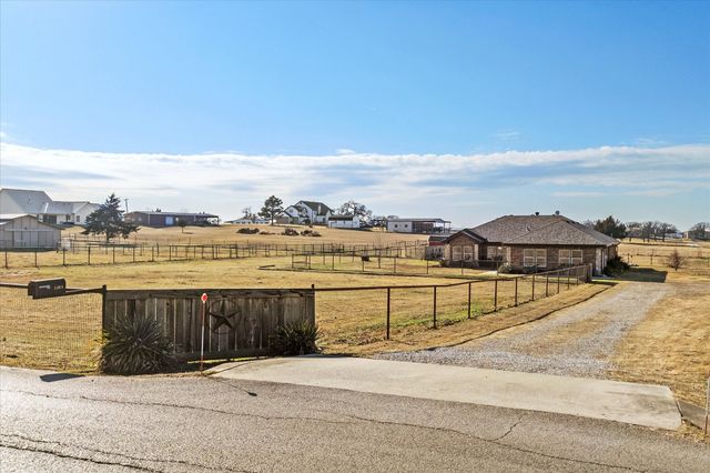 11975 Massey Road, Pilot Point, TX 76258