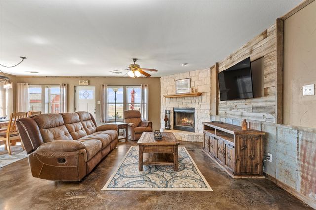 11975 Massey Road, Pilot Point, TX 76258